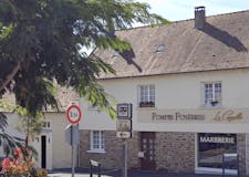 Devanture de Pompes Funèbres La Coquille