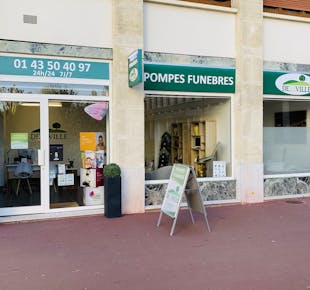 `photo de l'établissement de ${name}`