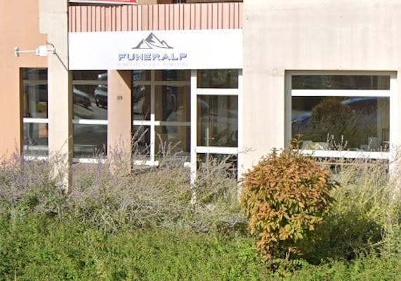 Photographie de la Pompes Funèbres et Marbrerie Funeralp de Cluses
