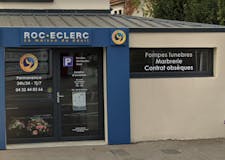 Devanture de Pompes Funèbres Roc'Eclerc