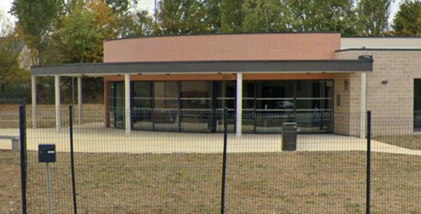 `photo de l'établissement de ${name}`