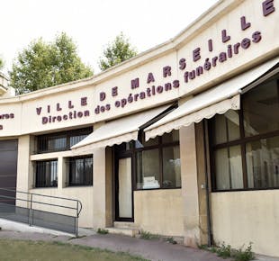 `photo de l'établissement de ${name}`