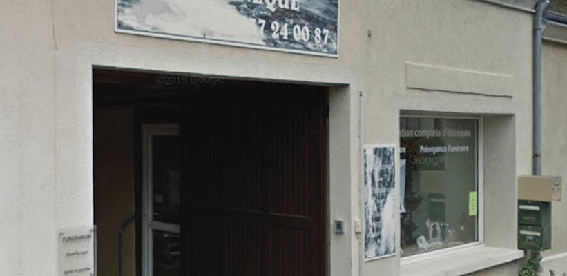 Photographie Pompes Funèbres et Marbrerie Denèque d'Illiers-Combray