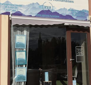 `photo de l'établissement de ${name}`