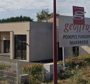 `photo de l'établissement de ${name}`