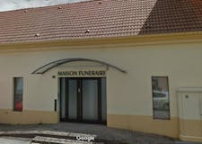 Devanture de Pompes Funèbres Générales