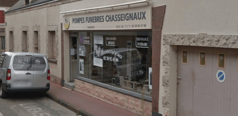 Photographie Pompes Funèbres et Marbrerie Chasseignaux et Fils de Lorris