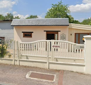 `photo de l'établissement de ${name}`