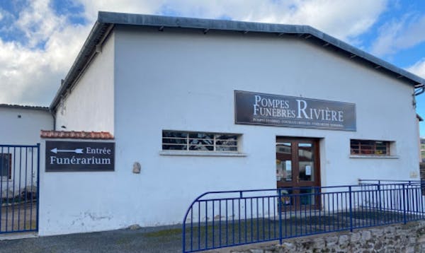 Photographie Pompes Funèbres Rivière de Matour