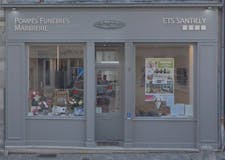 Devanture de Pompes Funèbres Santilly