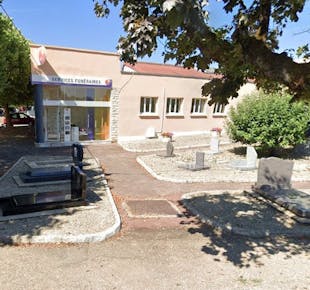`photo de l'établissement de ${name}`