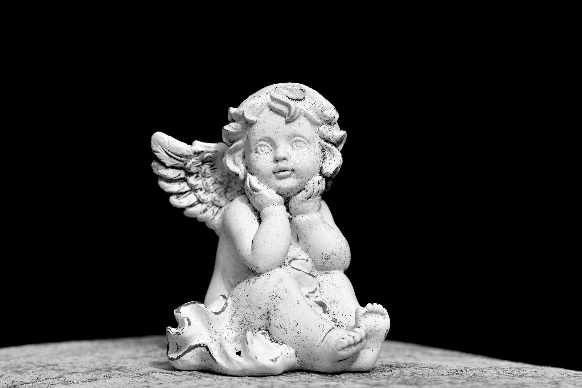 statue ange enfant