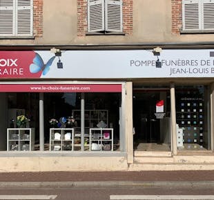 `photo de l'établissement de ${name}`