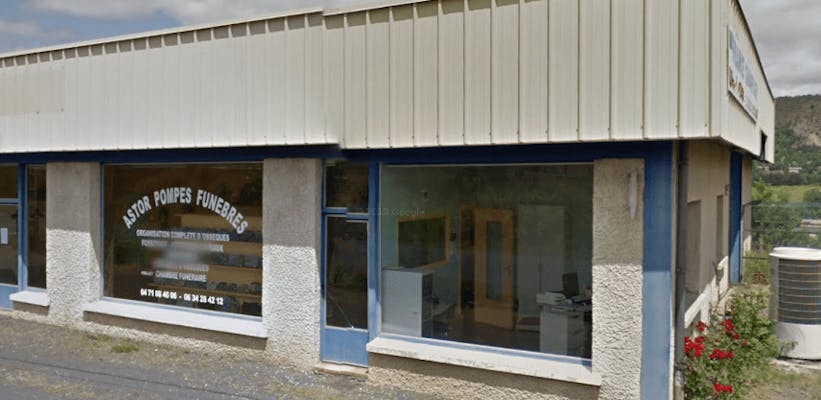 Photographie Pompes Funèbres Astor Dolmazon de Saint-Julien-Chapteuil