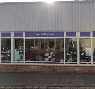 `photo de l'établissement de ${name}`