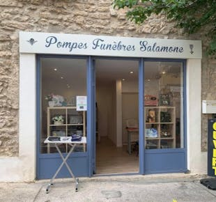 `photo de l'établissement de ${name}`