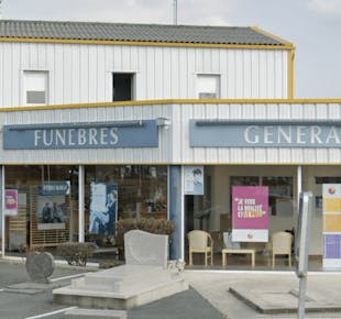 `photo de l'établissement de ${name}`