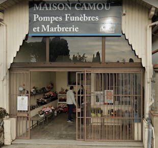 `photo de l'établissement de ${name}`