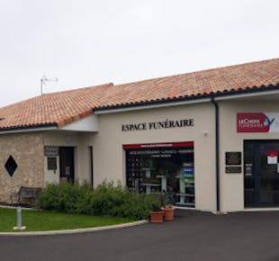 `photo de l'établissement de ${name}`
