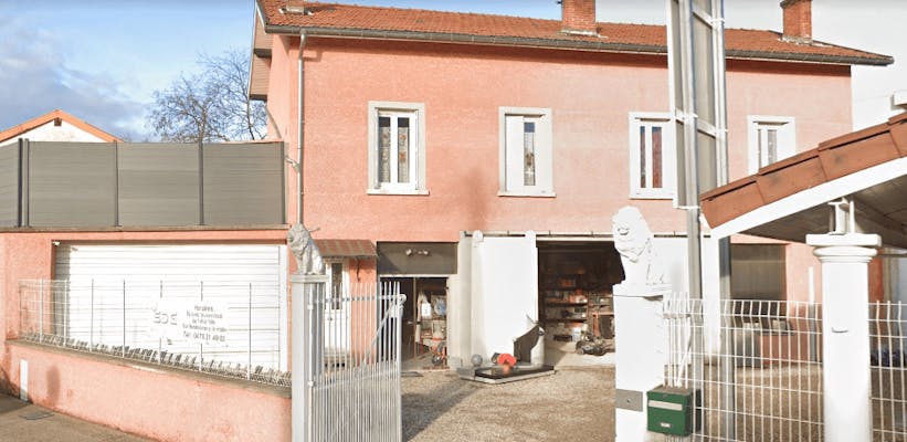 Photographie de Pompes Funèbres et Marbrerie SDG à Pont-de-Chéruy