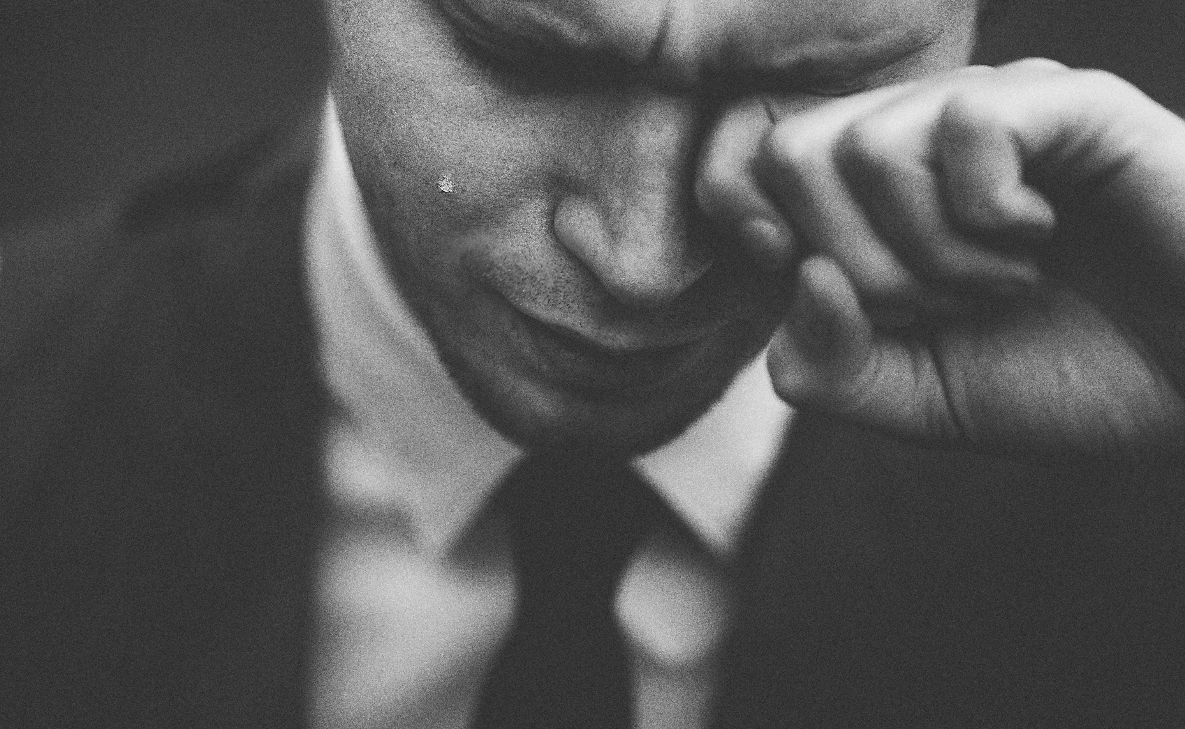 men-sad-black-and-white