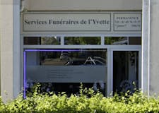 Devanture de Services Funéraires de l’Yvette