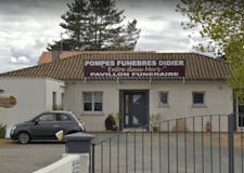 Devanture de Pompes Funèbres Didier Entre Deux Mers
