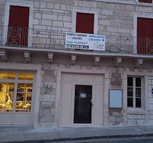 `photo de l'établissement de ${name}`