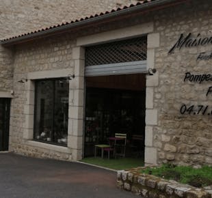 `photo de l'établissement de ${name}`