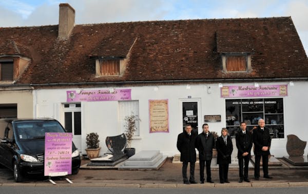 Photographie de la Pompes Funèbres Marbrerie Agnès Ocquidant