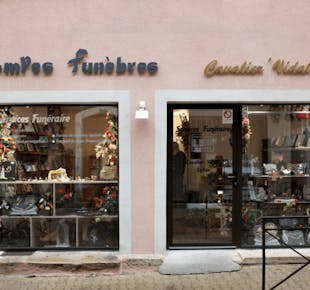 `photo de l'établissement de ${name}`