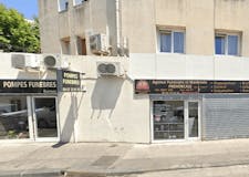 Devanture de Pompes Funèbres et Marbrerie Provençale