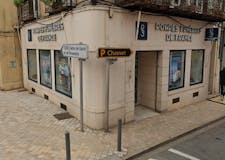 Devanture de Pompes Funèbres de France
