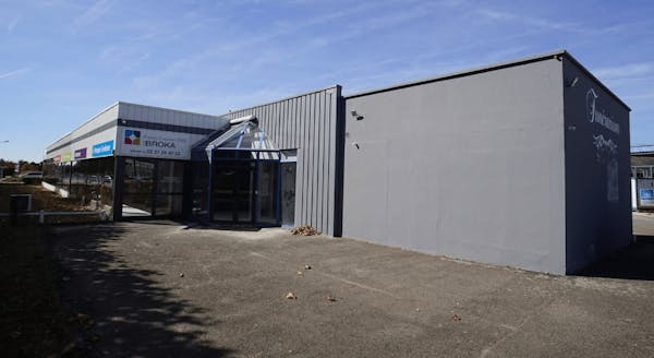 Photographie Pompes Funèbres 2000 -Ets Broka de Lucé