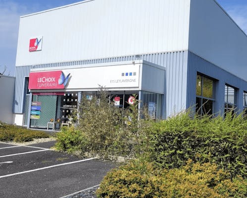 Photographie de la Pompes Funèbres LEYLAVERGNE - Le Choix Funéraire de Chinon
