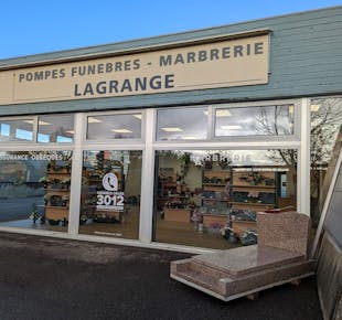 `photo de l'établissement de ${name}`