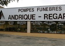 Devanture de Pompes Funèbres Andrique-Regard