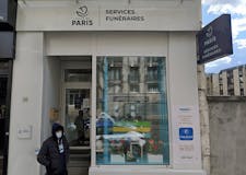 Devanture de Services Funéraires-Ville de Paris