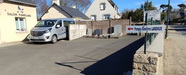 Photographie de la Pompes Funèbres Lardoux de Dinard
