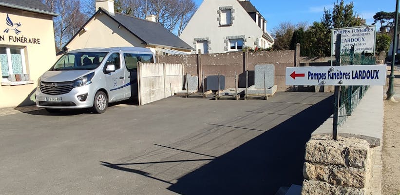 Photographie de la Pompes Funèbres Lardoux de Dinard