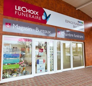 `photo de l'établissement de ${name}`