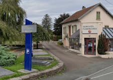 Devanture de Pompes Funèbres Générales