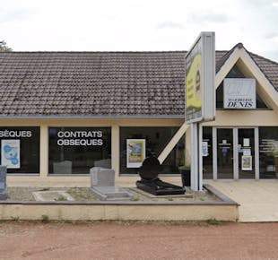 `photo de l'établissement de ${name}`