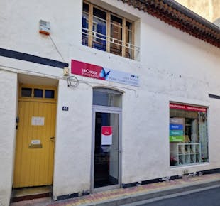 `photo de l'établissement de ${name}`