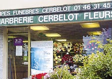 Devanture de Pompes Funèbres et Marbrerie Cerbelot