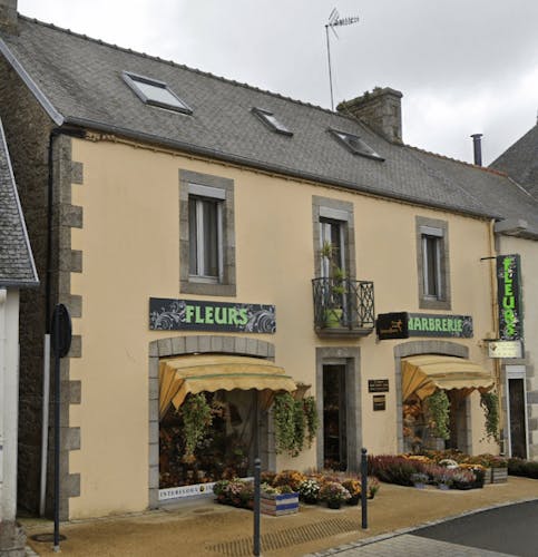 Photographie de la Pompes Funèbres Quinquis de la ville de Plouaret