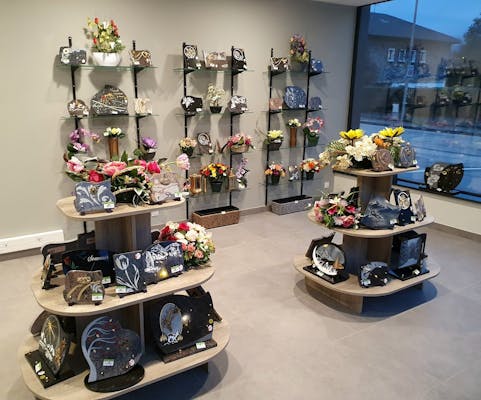 Photographie de la Pompes Funèbres Marbrerie Faure de Saint-Jean-de-Maurienne
