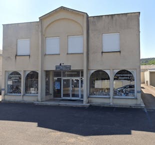`photo de l'établissement de ${name}`