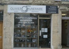 Devanture de Olivier Funéraire