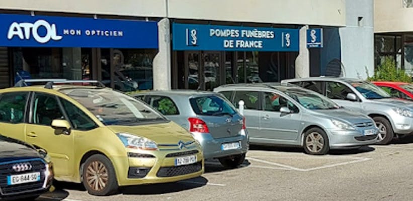 Photographie de Pompes Funèbres de France de Bron